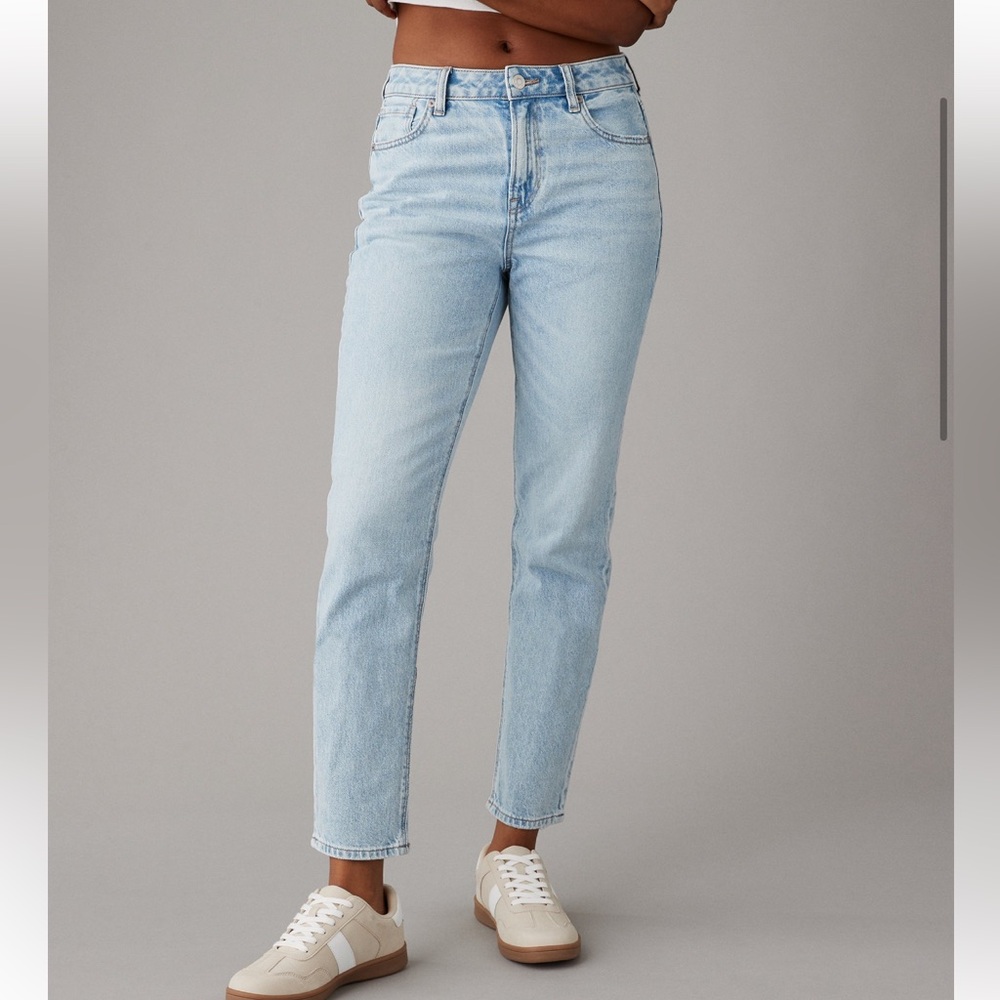 AE Strigid Mom Jean